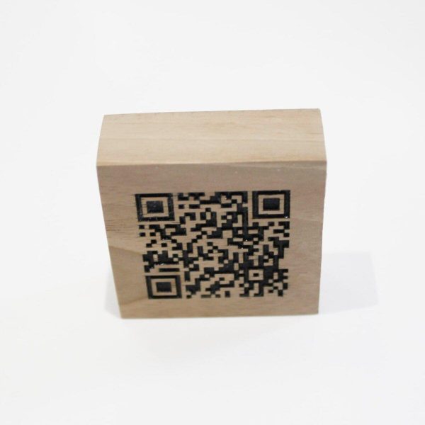 Taco QR madera nogal - Imagen 5